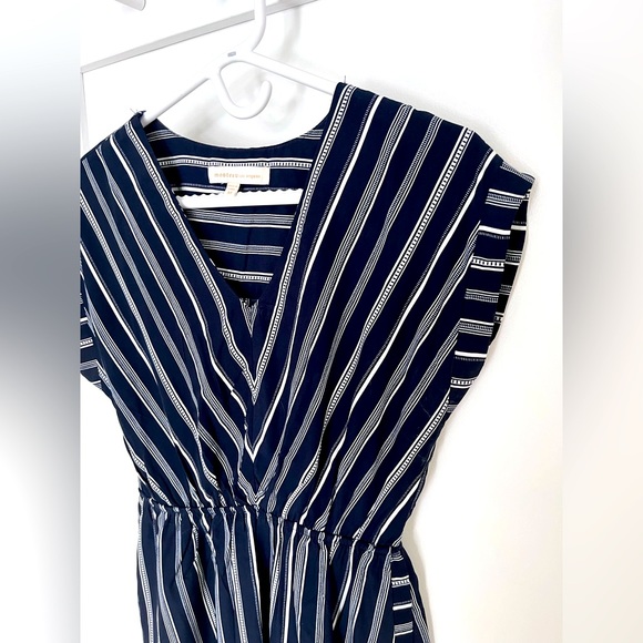 Navy & White dress - Picture 1 of 4